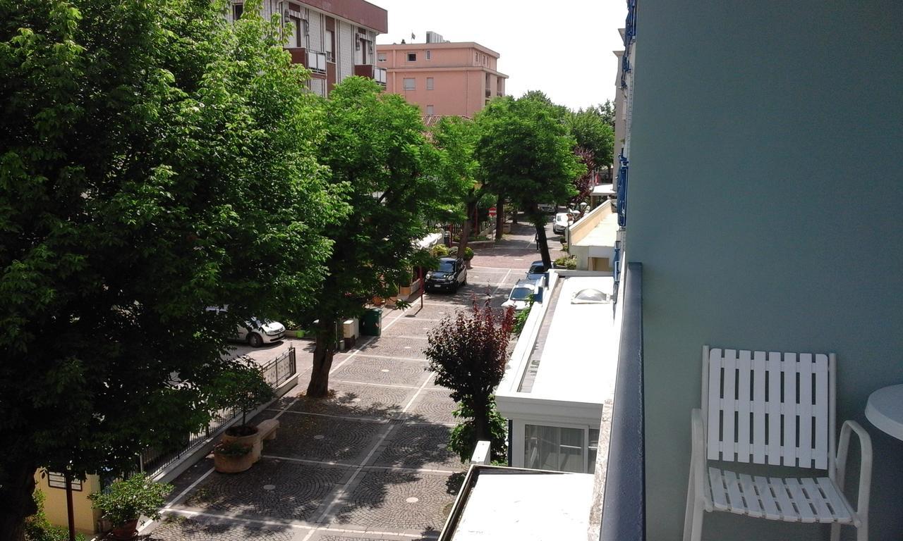 מיסאנו אדריאטיקו B&B - Meuble' - Hotel " Cordiale " מראה חיצוני תמונה