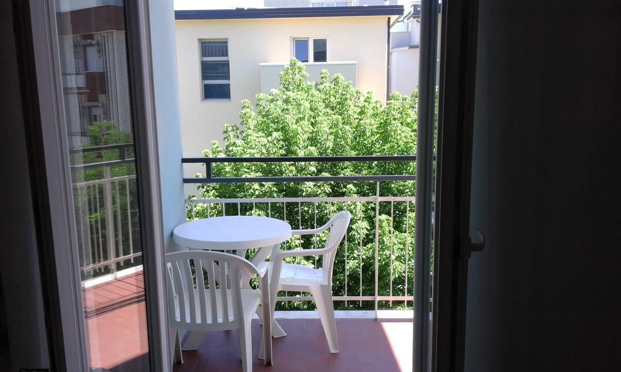 מיסאנו אדריאטיקו B&B - Meuble' - Hotel " Cordiale " מראה חיצוני תמונה