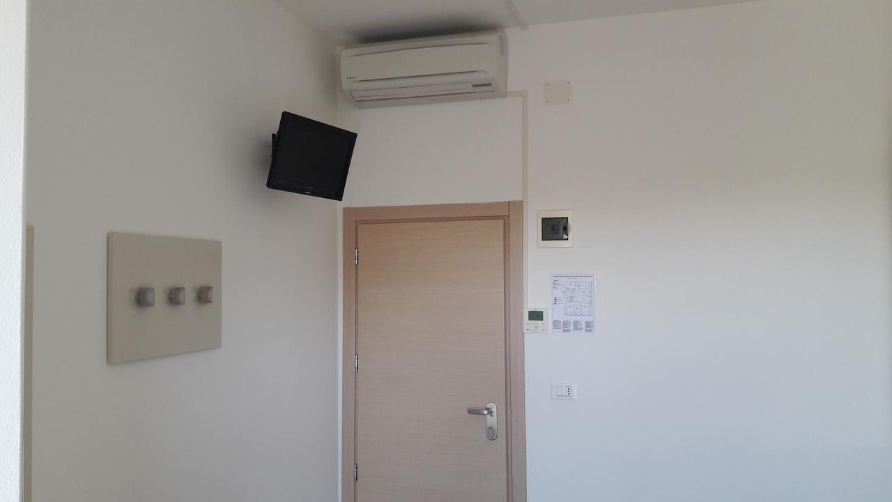 מיסאנו אדריאטיקו B&B - Meuble' - Hotel " Cordiale " מראה חיצוני תמונה