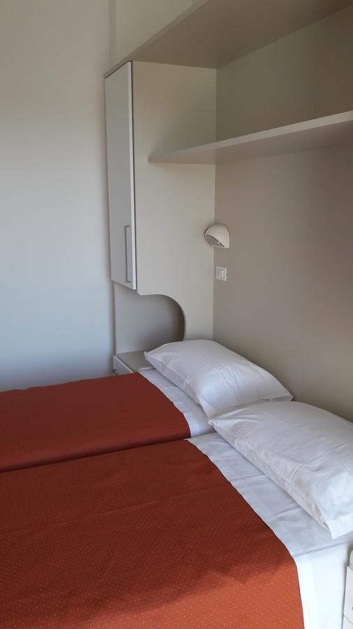 מיסאנו אדריאטיקו B&B - Meuble' - Hotel " Cordiale " מראה חיצוני תמונה