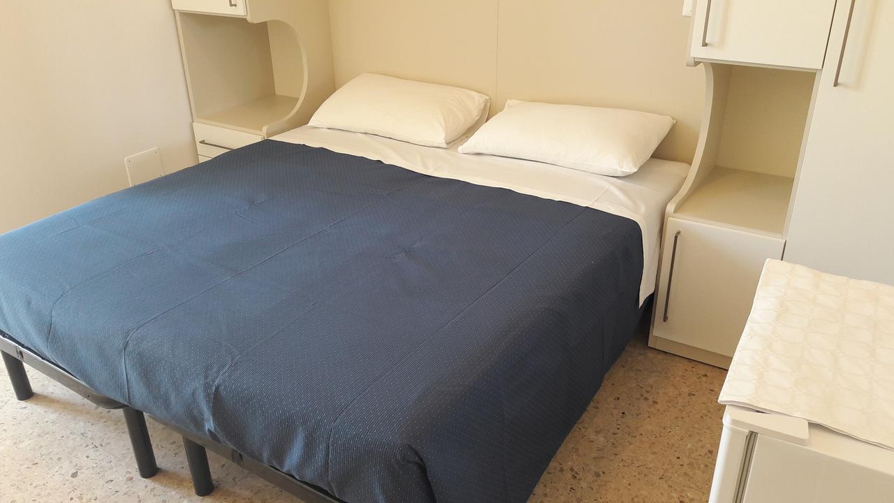 מיסאנו אדריאטיקו B&B - Meuble' - Hotel " Cordiale " מראה חיצוני תמונה