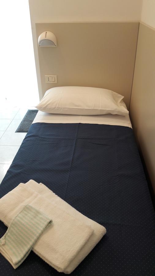 מיסאנו אדריאטיקו B&B - Meuble' - Hotel " Cordiale " מראה חיצוני תמונה